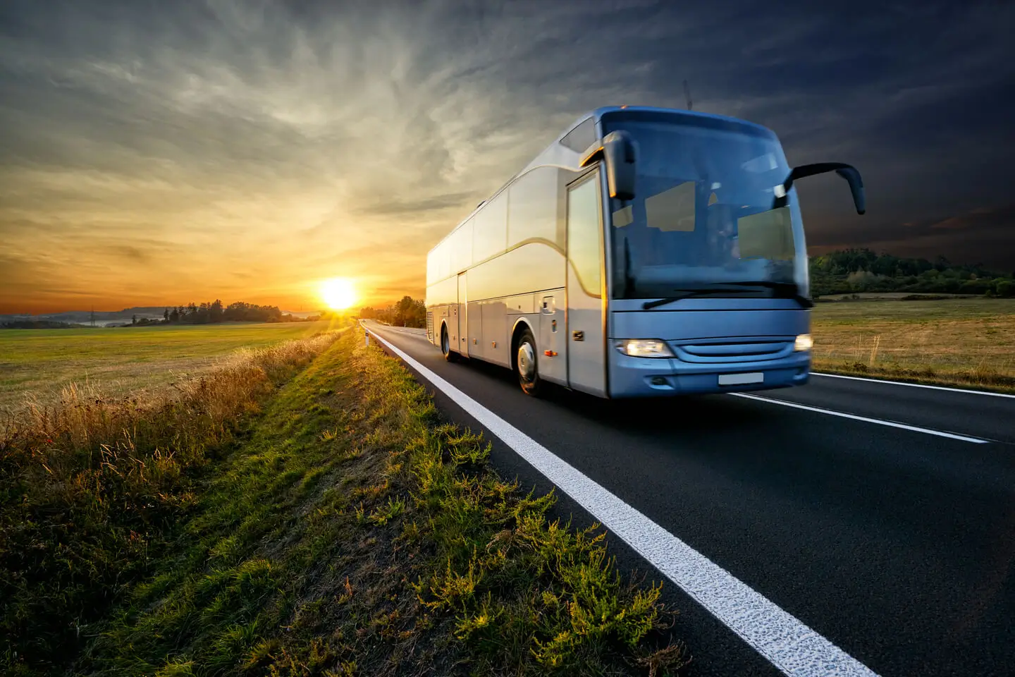 Fretamento de Ônibus ou Vans para Turismo